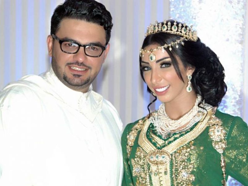 صورة دنيا بطمة تحتفل بعيد زواجها الثاني